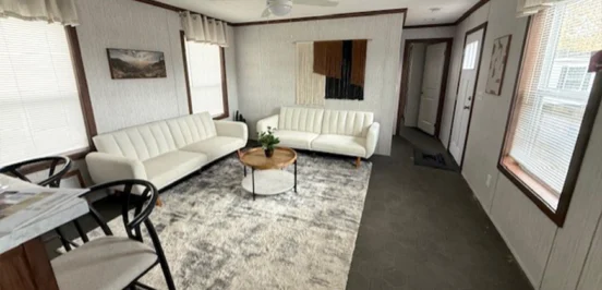 TritonSinglewide-LivingRoom01